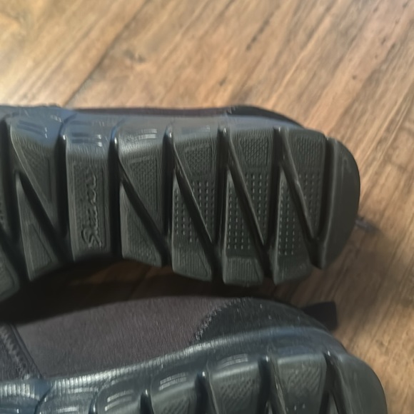Skechers Air-cooled memory foam - excellent condition! - Picture 8 of 9